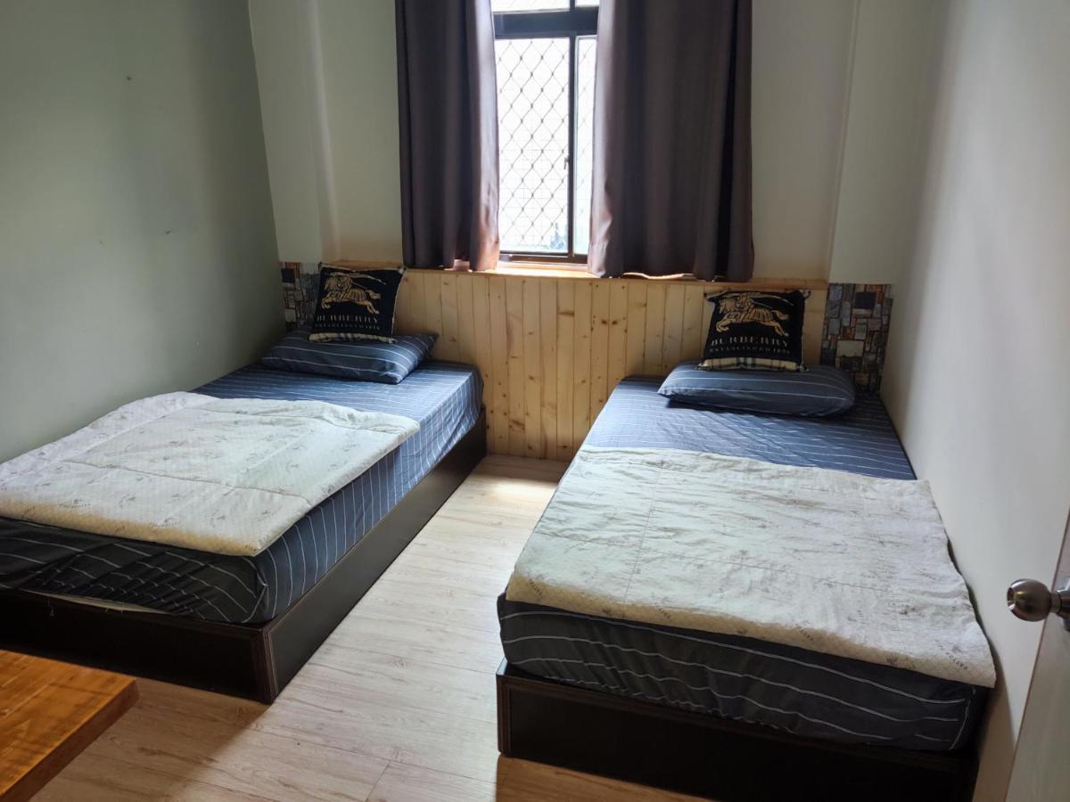 Formosa Backpackers Hostel & Apartment（青年民宿） Kota Hualien Bagian luar foto