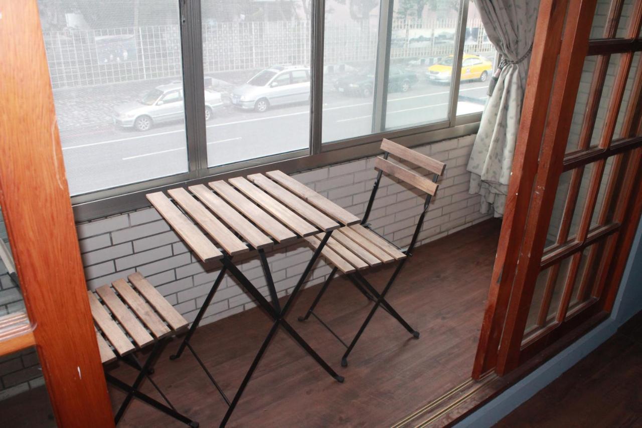 Formosa Backpackers Hostel & Apartment（青年民宿） Kota Hualien Bagian luar foto