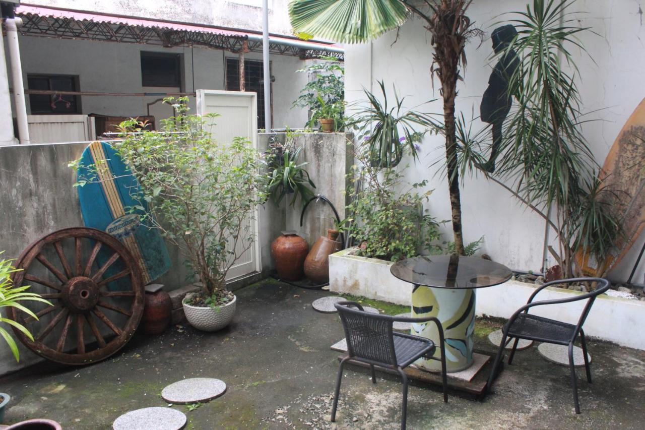 Formosa Backpackers Hostel & Apartment（青年民宿） Kota Hualien Bagian luar foto