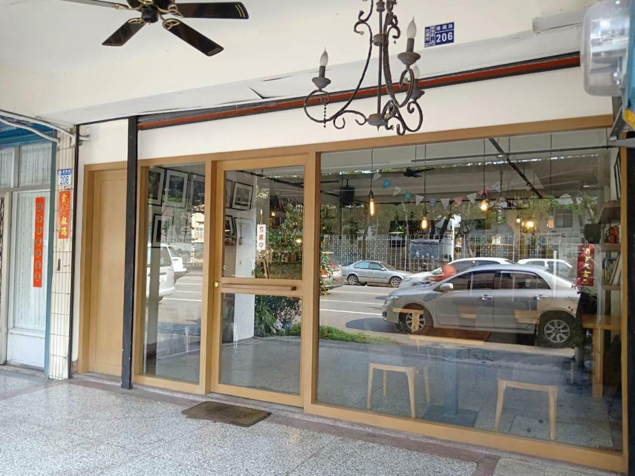 Formosa Backpackers Hostel & Apartment（青年民宿） Kota Hualien Bagian luar foto